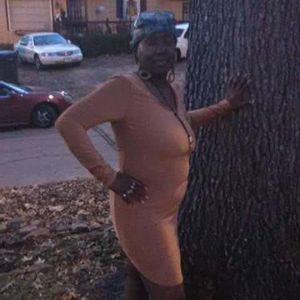 Meet your Posher, Robin